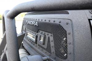Toyota Tundra CrewMax 4x4 Zombie Apocalypse 2013 года 